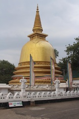 Stupa outside The Golden Temple - Dambulla